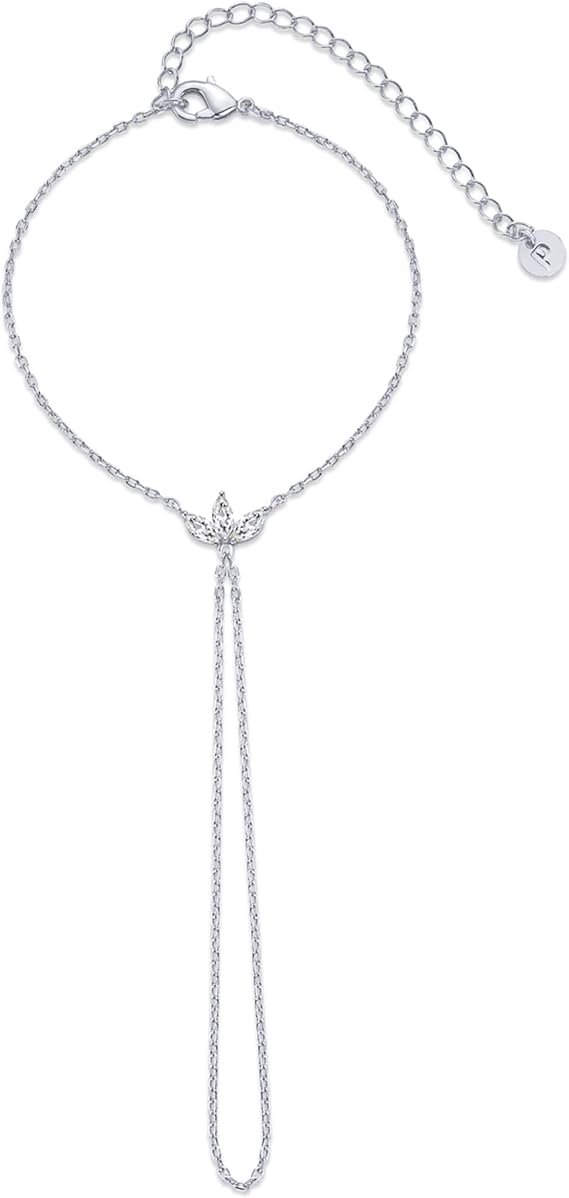 Gold plated 925 sterling silver hand chain bracelet with clover zircon detail and chain link design