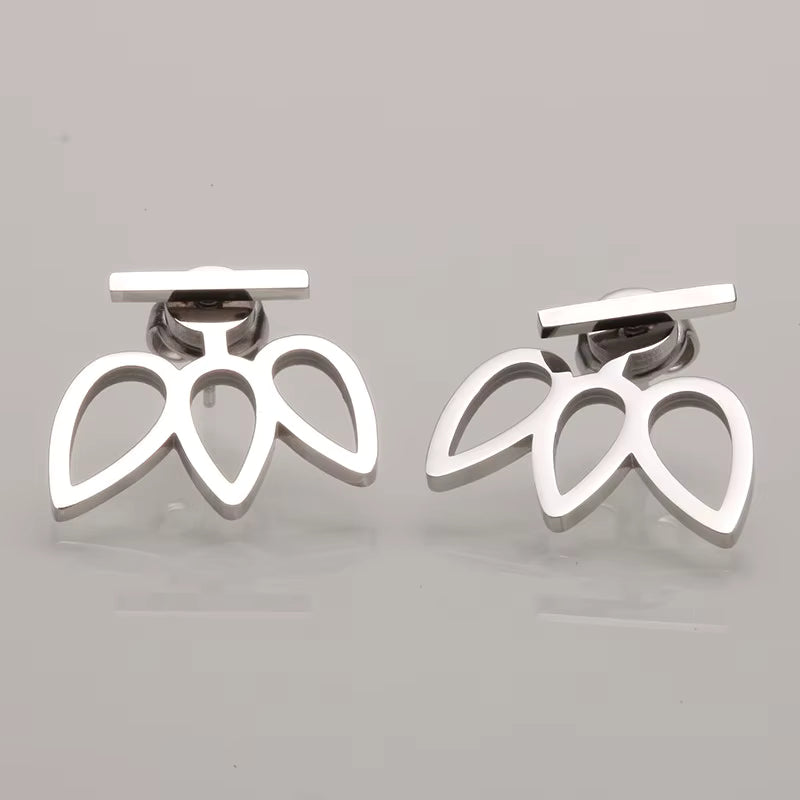 Stainless steel geometric flower petal stud earrings for women, minimalist design, 1.8 × 1.8 cm size, lightweight fashion jewelry.