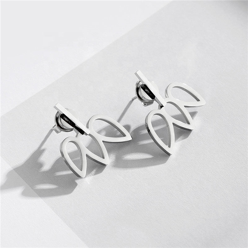 Stainless steel geometric flower petal stud earrings for women, minimalist design, 1.8 × 1.8 cm size, lightweight fashion jewelry.
