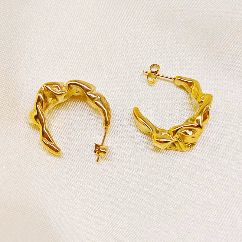 Twisted C-Shape Hoop Earrings – 18K Gold Plated 316L Stainless Steel