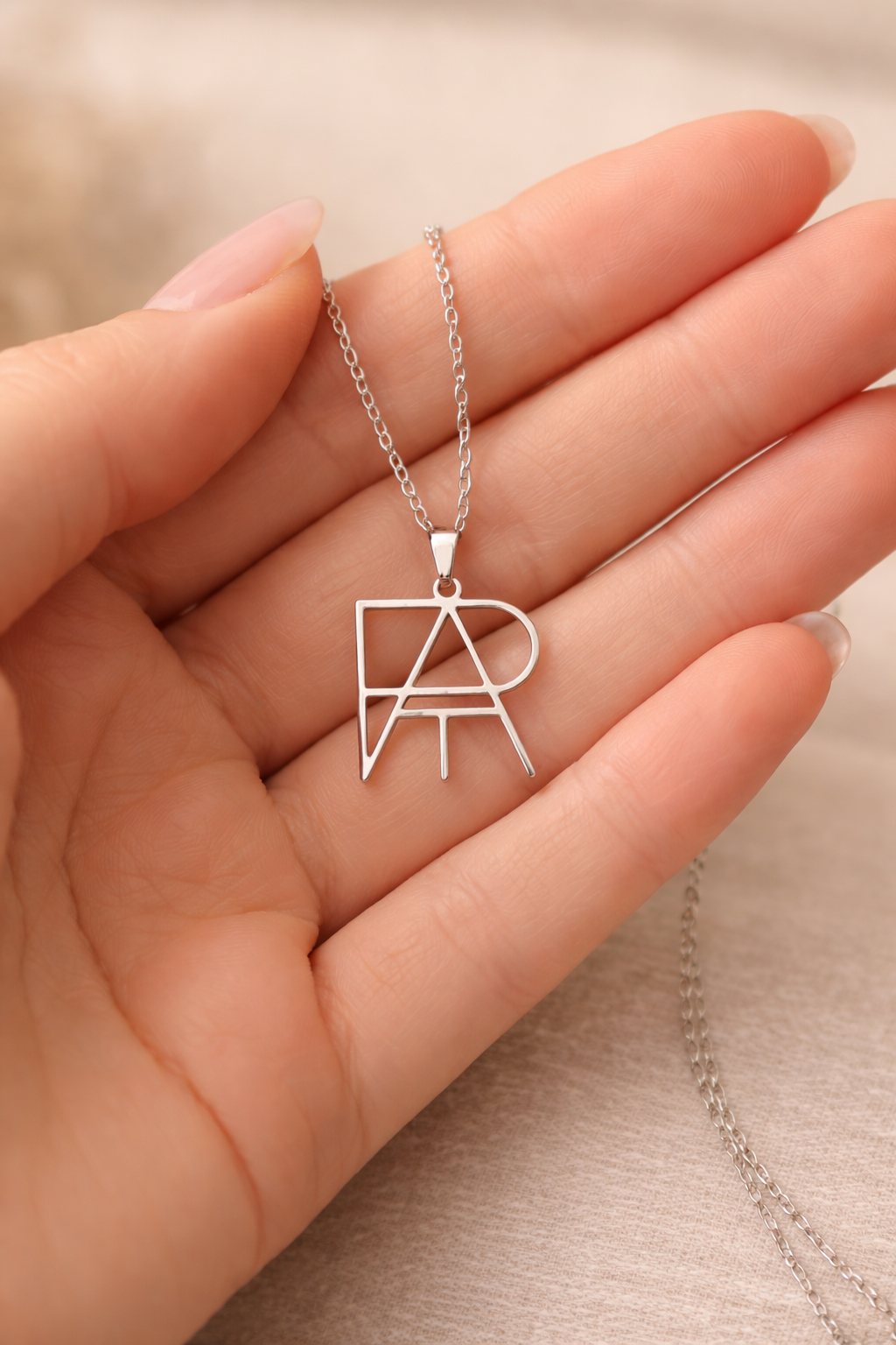 Personalized Name Necklace – Custom Stainless Steel Letter Necklace for Women